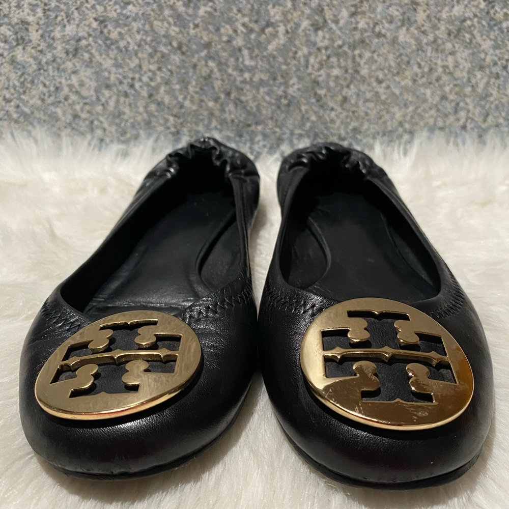 Tory Burch Black Flats with Gold Logo size 8.5